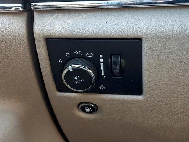 Used 2021 Jeep Grand Cherokee Limited w/ Luxury Group II AWD/4WD image 25