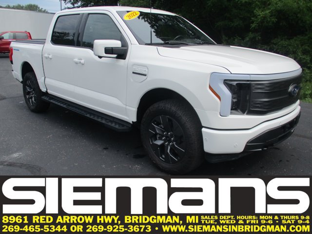 Certified 2022 Ford F150 Lightning Lariat AWD/4WD image 1