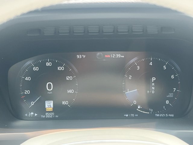 Used 2021 Volvo XC90 T6 Momentum AWD/4WD image 16