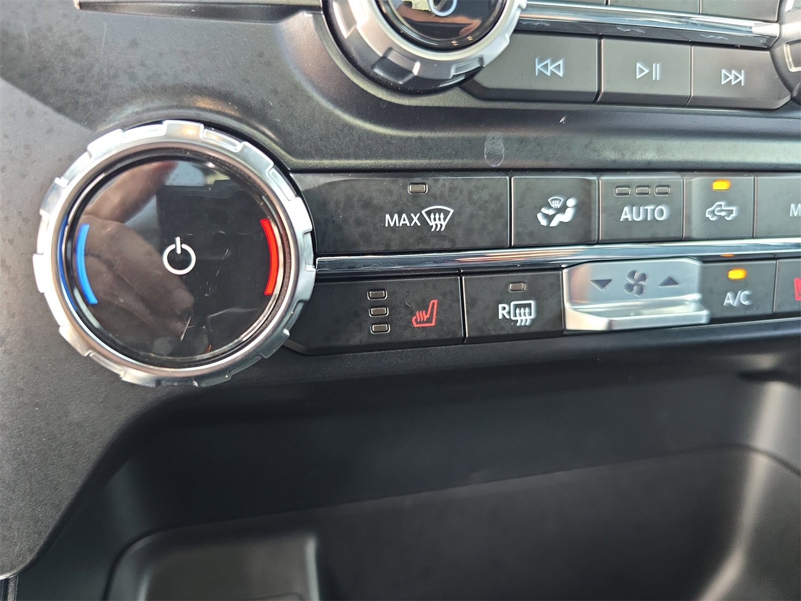 Certified 2024 Ford F150 Lightning XLT w/ Max Trailer Tow Package image 18