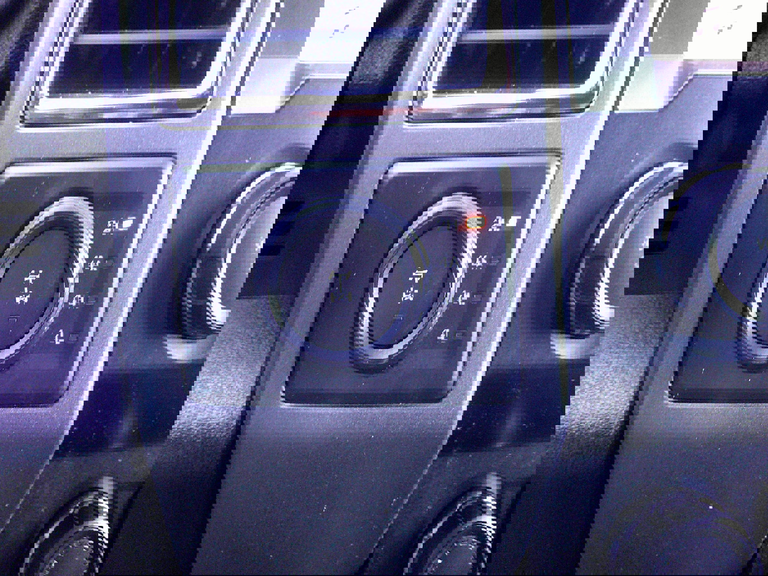 Certified 2019 Ford F150 Raptor w/ Equipment Group 801A Mid image 19