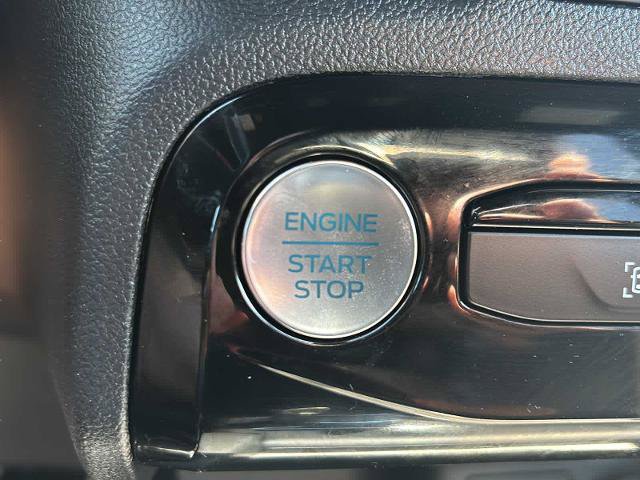 Certified 2023 Ford Escape ST-Line w/ Tech Pack #1 AWD/4WD image 17