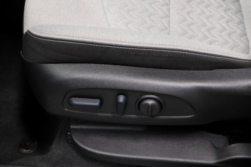 Used 2024 Chevrolet Equinox LS w/ LS Convenience Package image 23