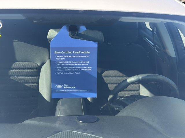 Certified 2017 Ford Fusion SE w/ Fusion SE Technology Package FWD image 3