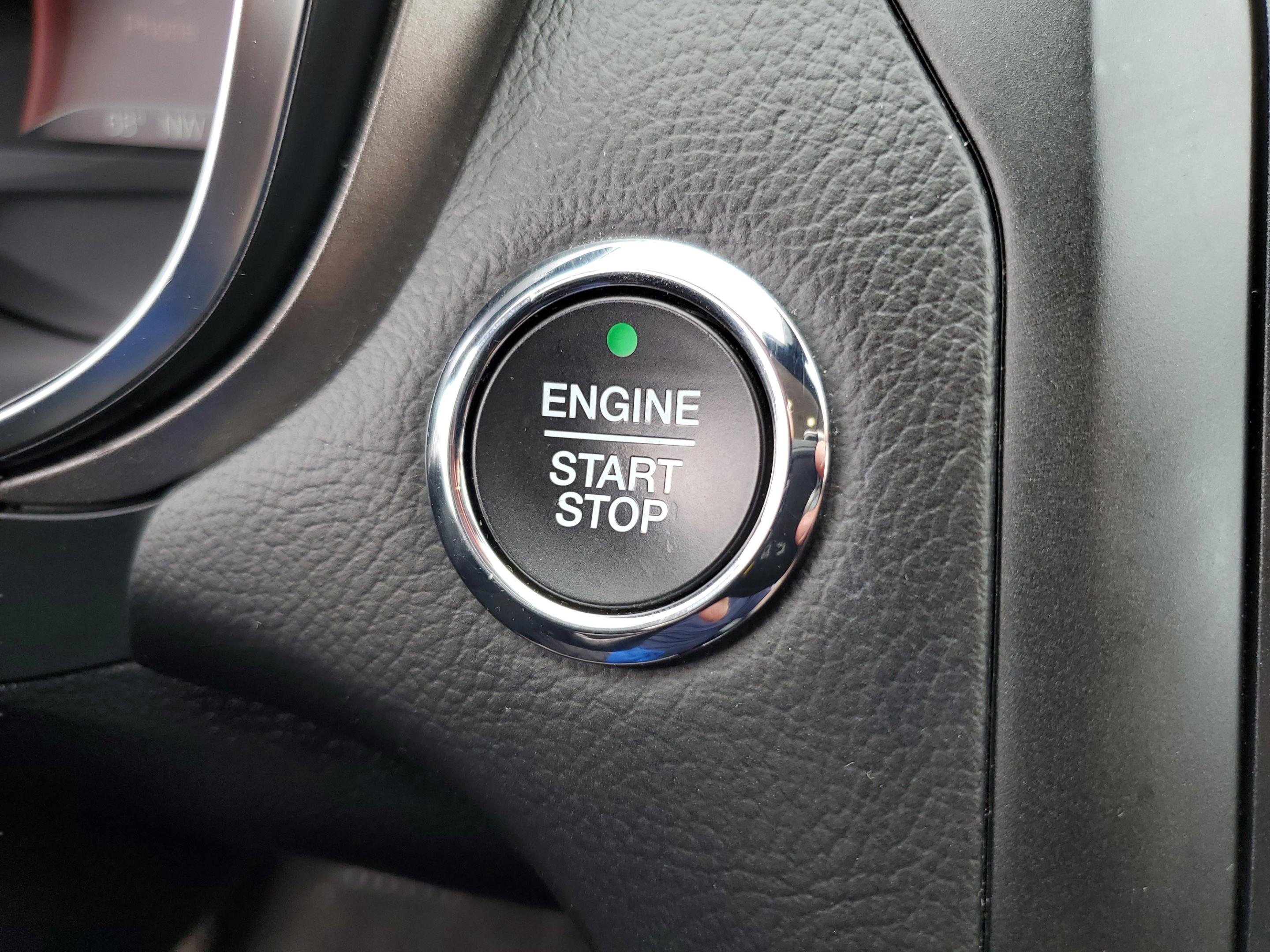 Certified 2019 Ford Fusion SE w/ Equipment Group 151A image 28