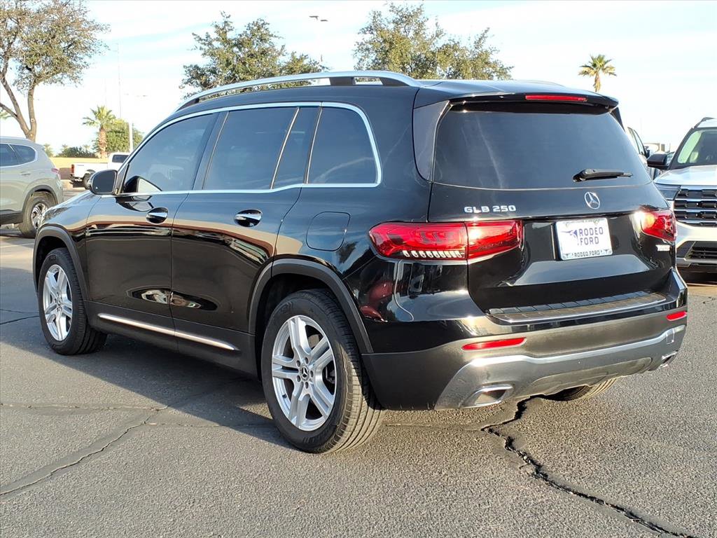 Used 2020 Mercedes-Benz GLB 250 image 3