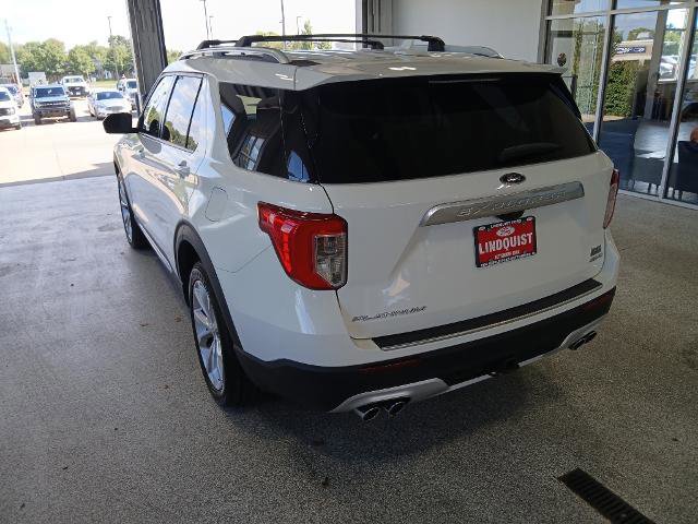 Certified 2022 Ford Explorer Platinum w/ Equipment Group 601A image 3