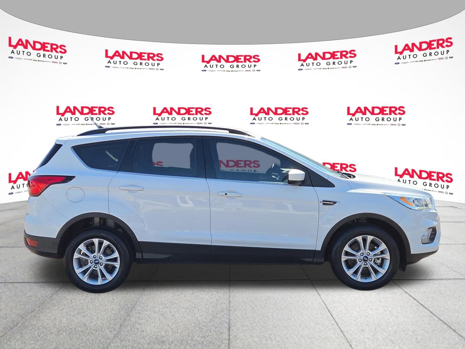 Certified 2019 Ford Escape SEL AWD/4WD image 2