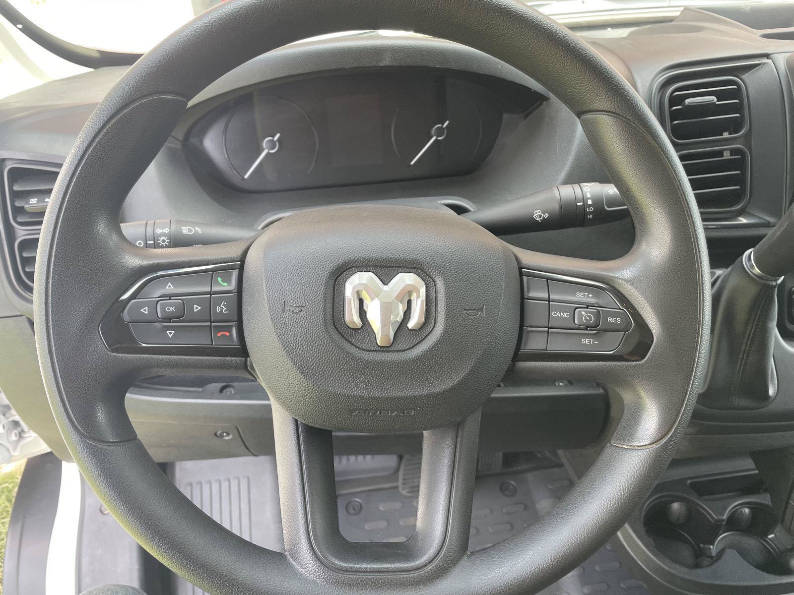 Used 2023 RAM ProMaster 2500 w/ Premium Appearance Group FWD image 17