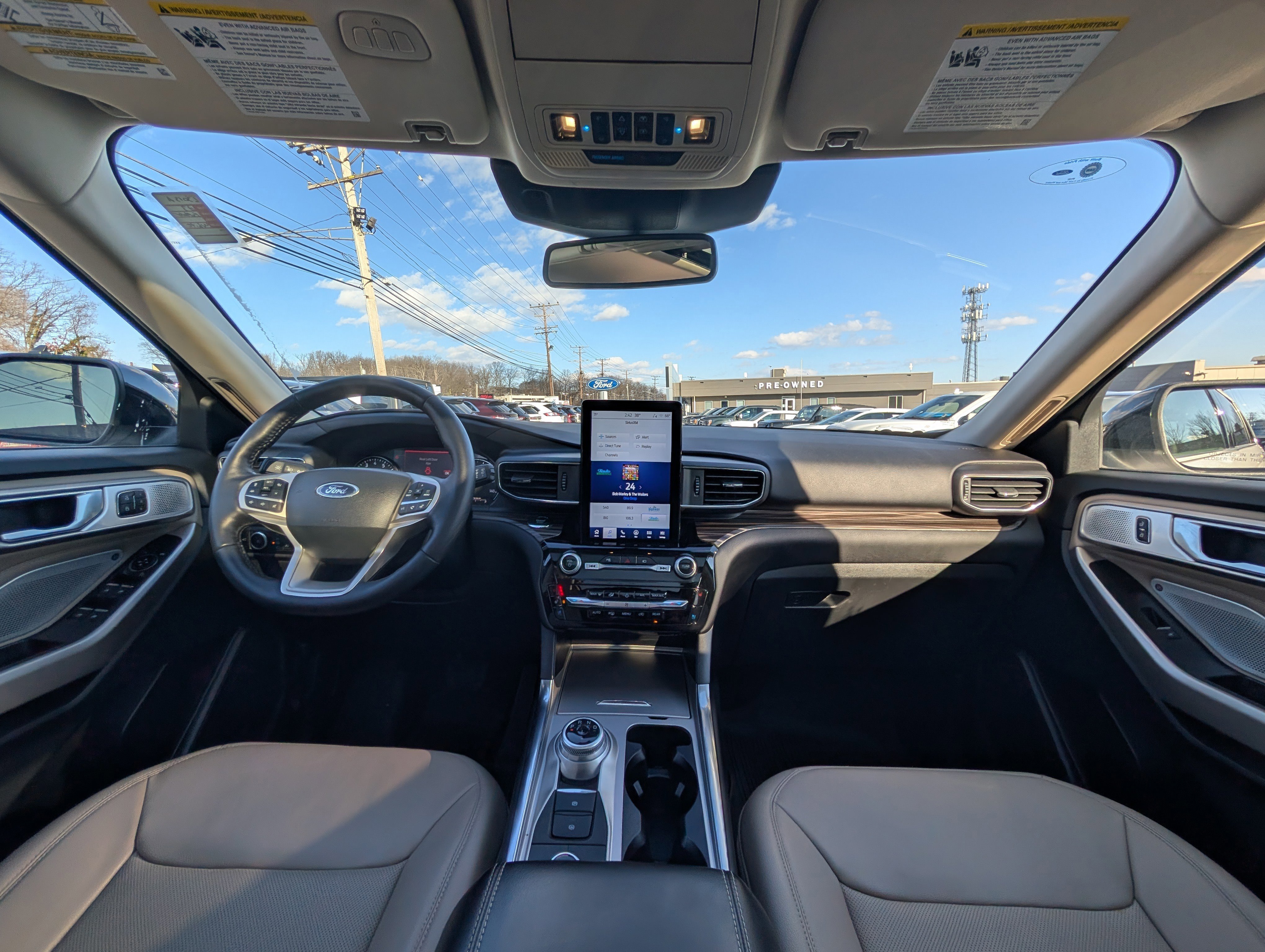 Certified 2023 Ford Explorer Limited w/ Limited Technology Package image 23