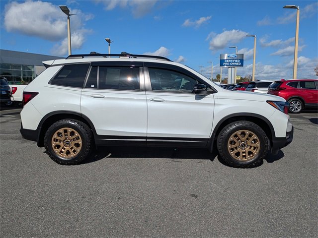 Used 2022 Honda Passport TrailSport image 3
