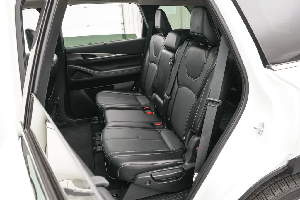 Used 2023 INFINITI QX60 Luxe w/ Cargo Package FWD image 20