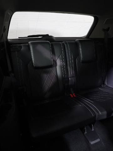 Used 2024 Volkswagen Atlas SEL Premium R-Line AWD/4WD image 12