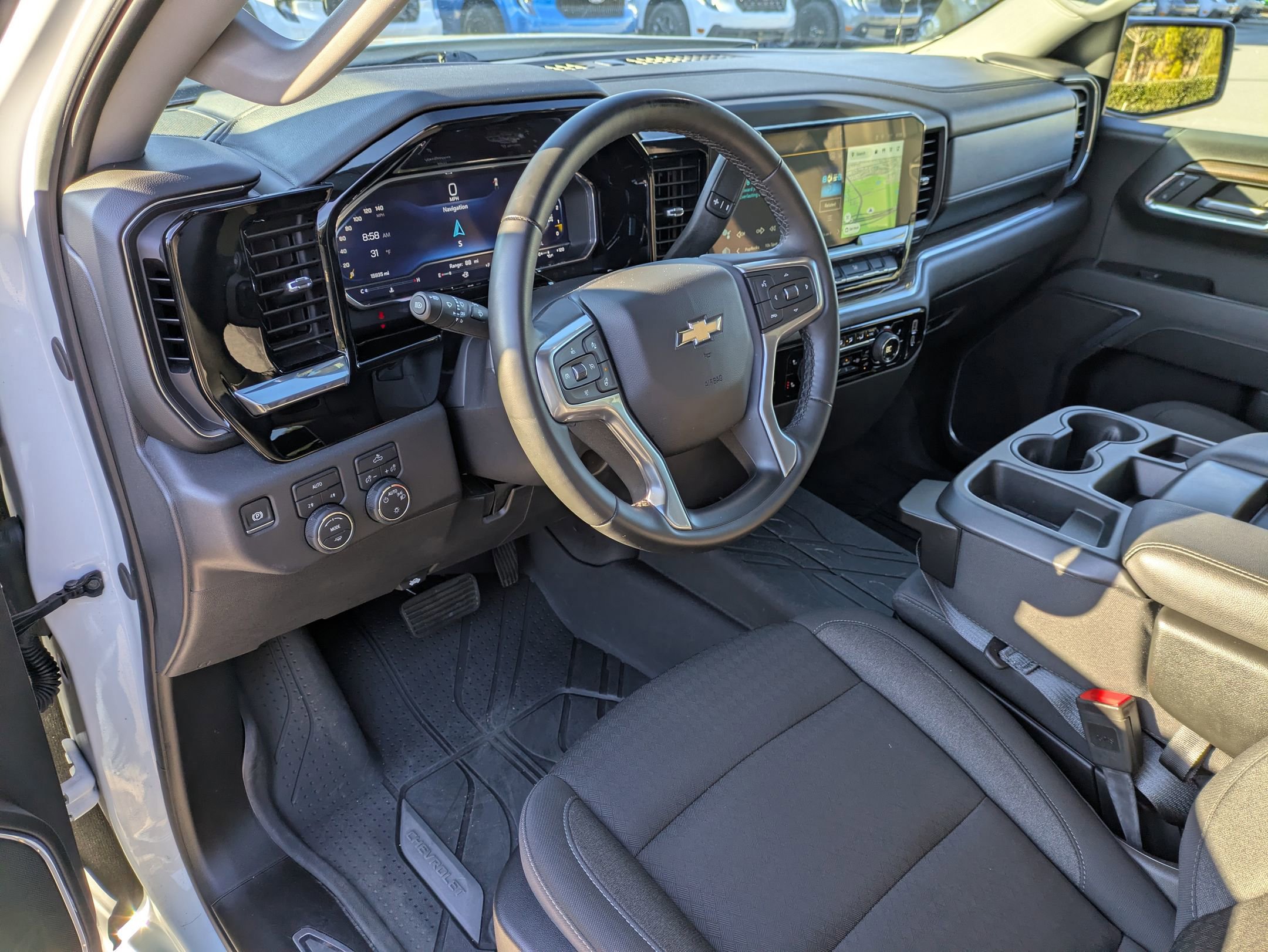 Used 2024 Chevrolet Silverado 1500 LT image 14