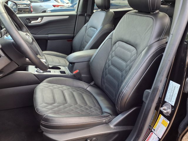 Certified 2023 Ford Escape Platinum w/ Premium Technology Package AWD/4WD image 5