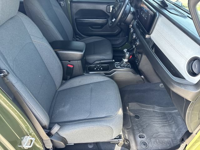Used 2024 Jeep Wrangler Unlimited Sport AWD/4WD image 12