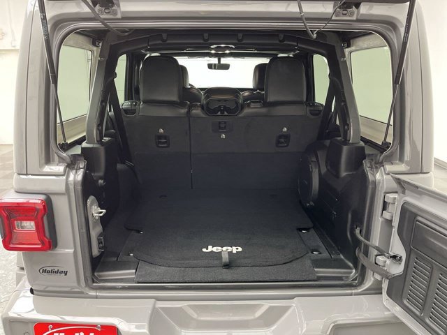 Used 2023 Jeep Wrangler Unlimited Sahara AWD/4WD image 28