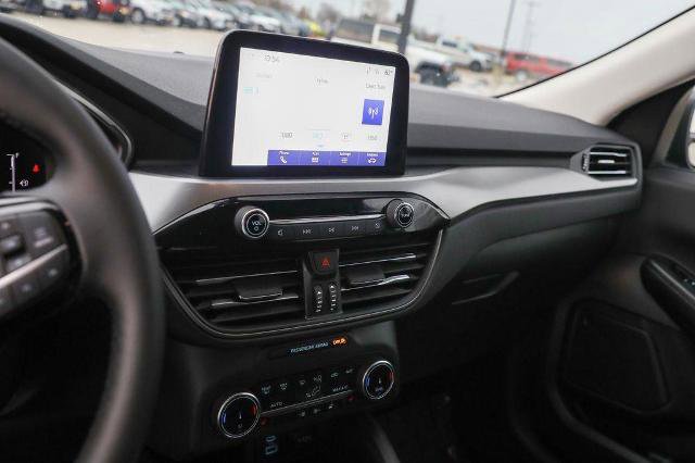 Certified 2023 Ford Escape Active AWD/4WD image 40