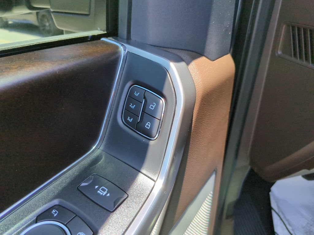 Certified 2024 Ford F350 King Ranch w/ FX4 Off-Road Package AWD/4WD image 23