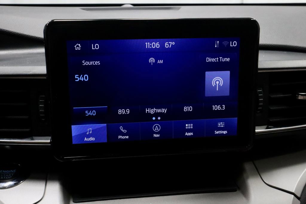 Certified 2023 Ford Explorer XLT w/ Equipment Group 202A AWD/4WD image 3