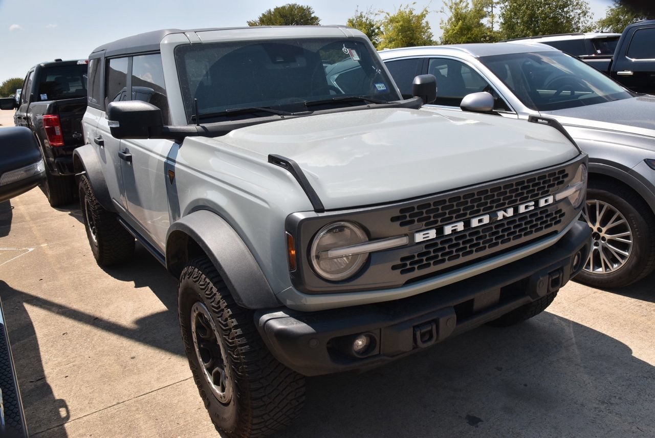 Certified 2023 Ford Bronco Badlands w/ Sasquatch Package AWD/4WD image 4