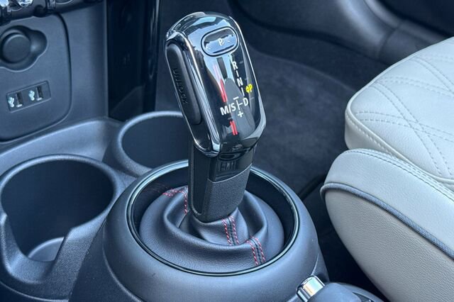 Used 2020 MINI Cooper S image 18