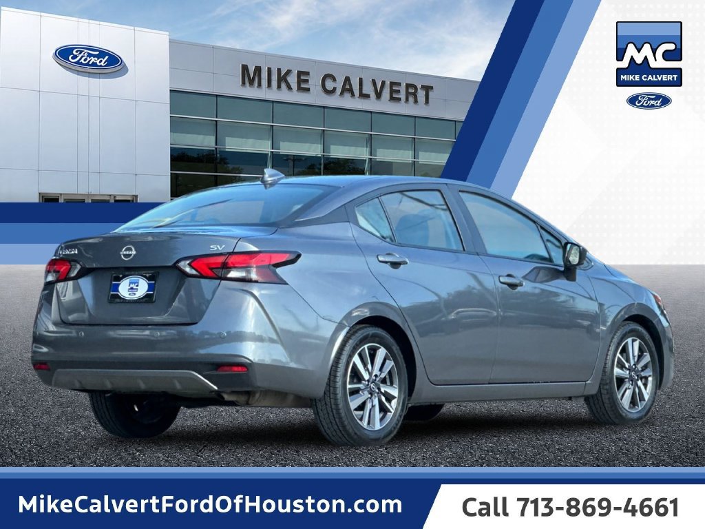 Used 2023 Nissan Versa SV FWD image 5