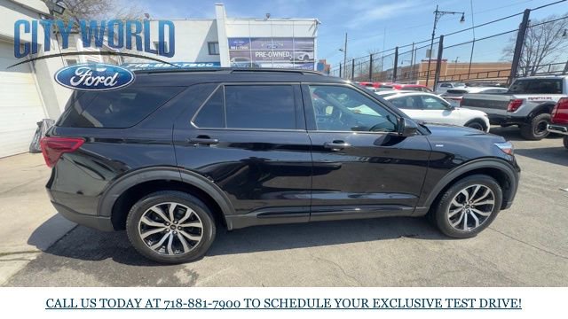 Certified 2023 Ford Explorer ST-Line image 4