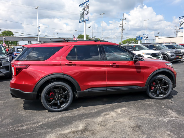 Certified 2022 Ford Explorer ST w/ Equipment Group 401A AWD/4WD image 9