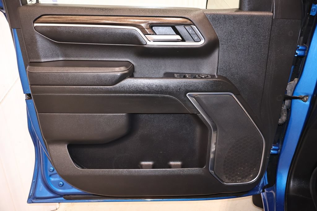 Used 2022 Chevrolet Silverado 1500 LT AWD/4WD image 10