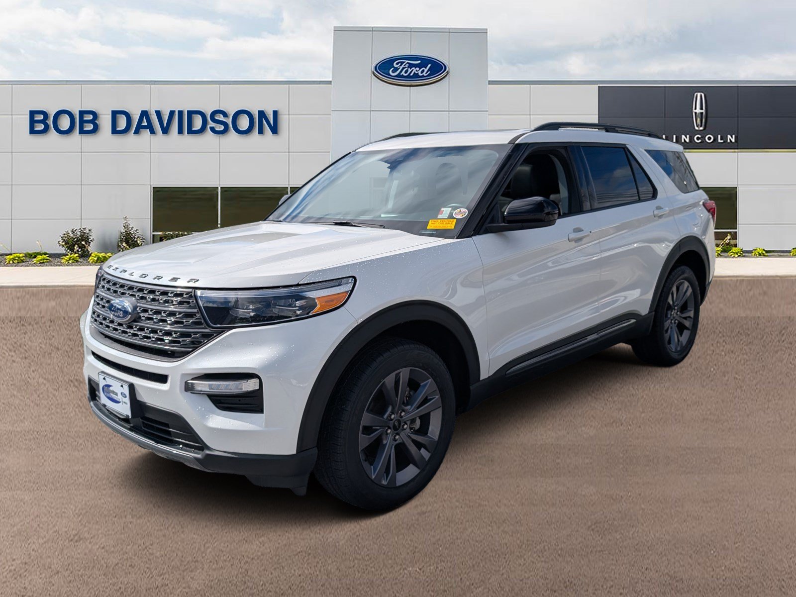 Certified 2023 Ford Explorer XLT w/ Equipment Group 202A