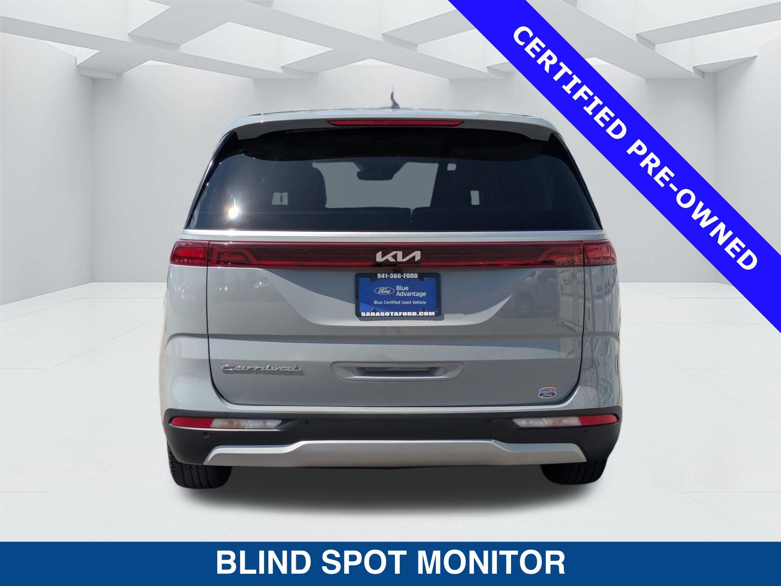 Used 2022 Kia Carnival EX FWD image 6