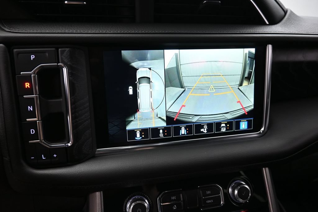 Used 2023 GMC Yukon Denali RWD image 9