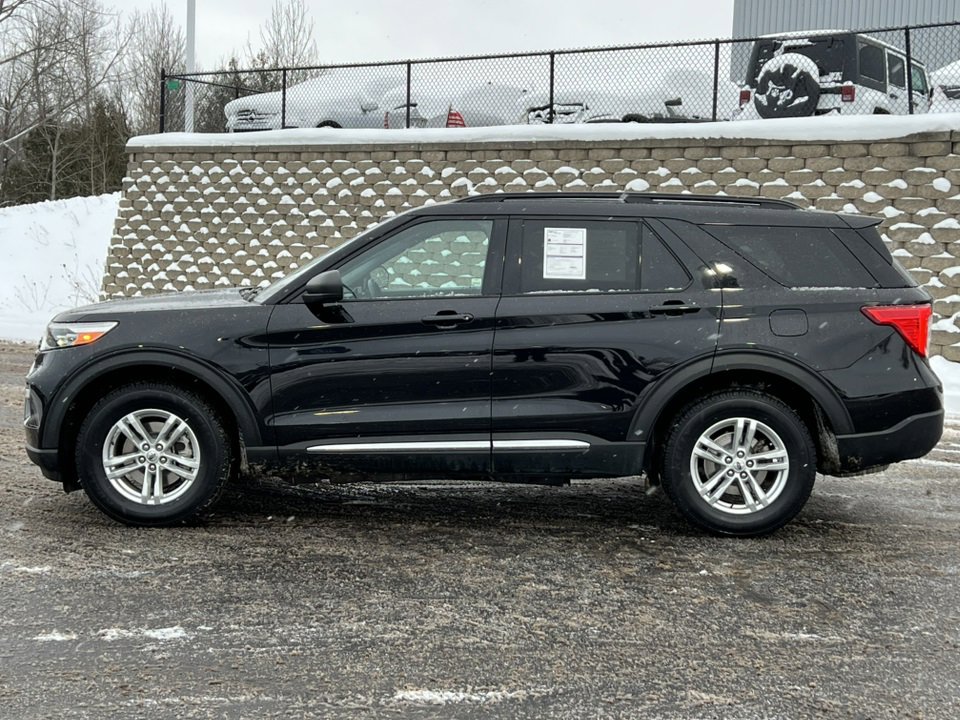 Certified 2022 Ford Explorer XLT w/ Equipment Group 202A image 42