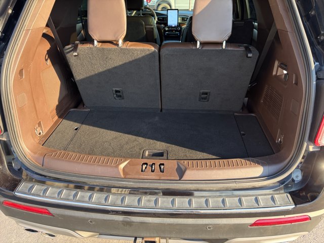 Certified 2022 Ford Explorer King Ranch w/ Class IV Trailer Tow Package AWD/4WD image 31