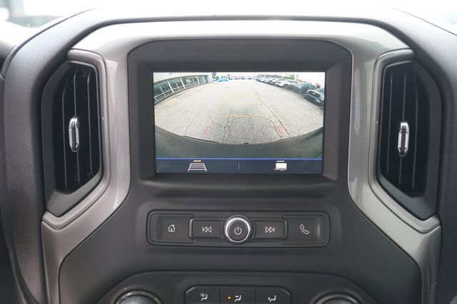 Used 2022 Chevrolet Silverado 1500 Custom Trail Boss AWD/4WD image 12