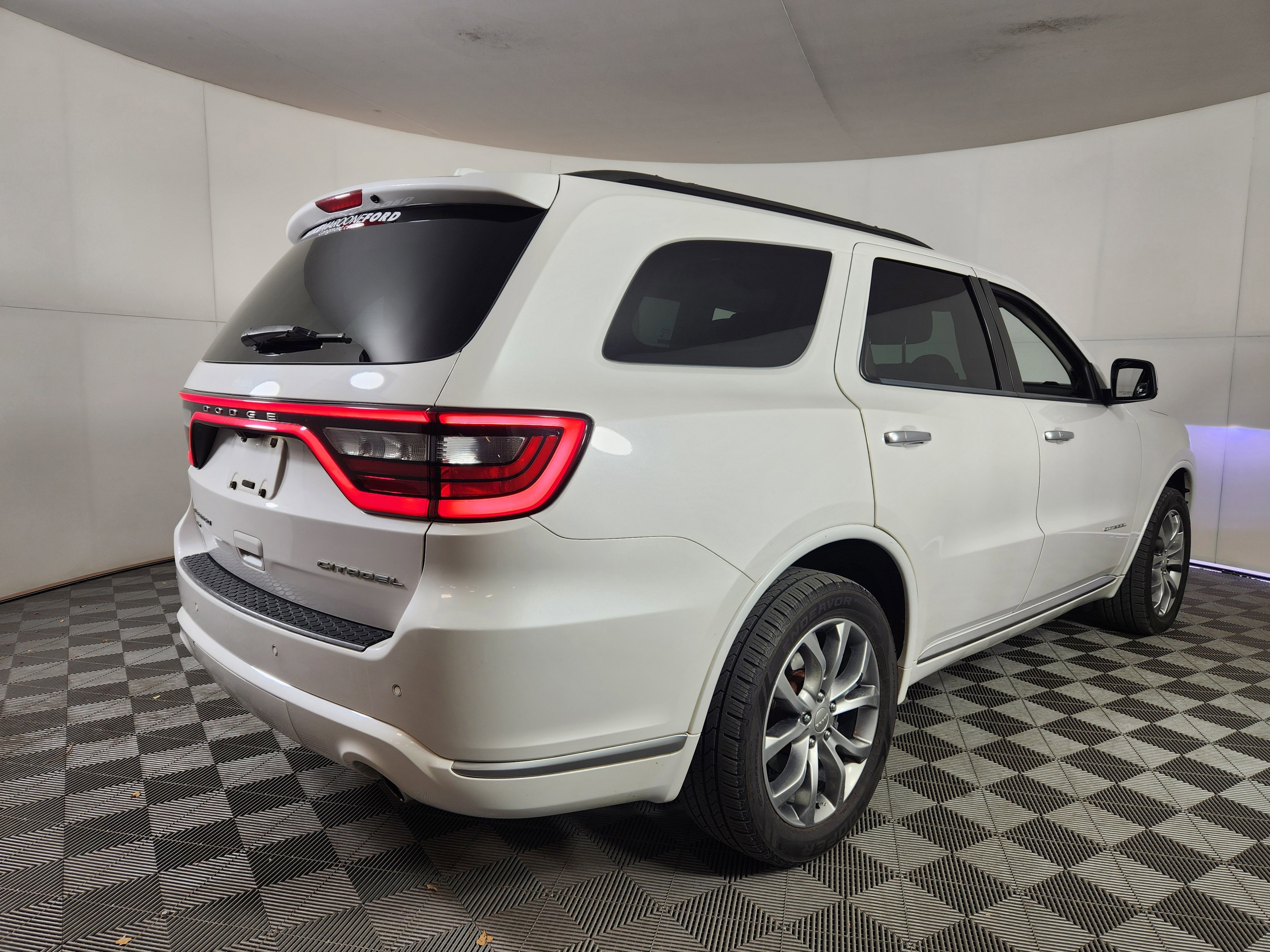 Used 2017 Dodge Durango Citadel image 5