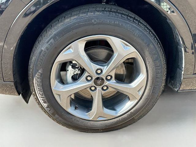 Certified 2023 Ford Escape ST-Line w/ Tech Pack #1 AWD/4WD image 23