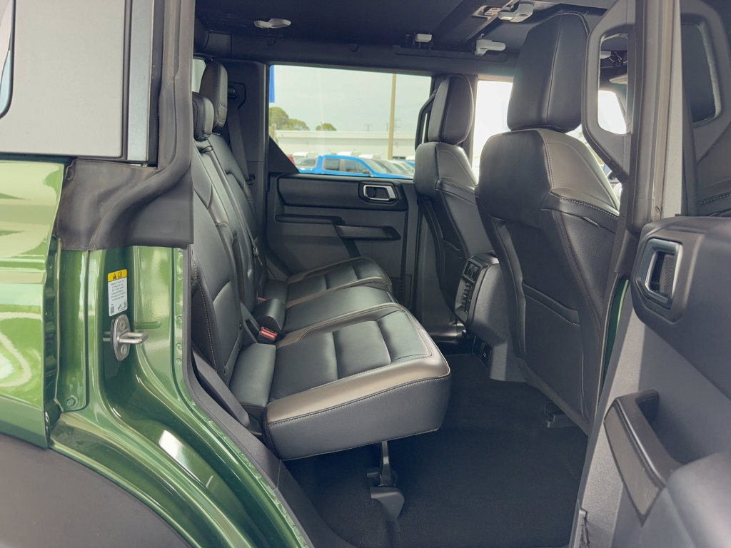 Certified 2025 Ford Bronco Outer Banks w/ Sasquatch Package image 15