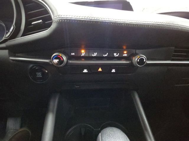 Used 2021 MAZDA MAZDA3 Sedan image 27