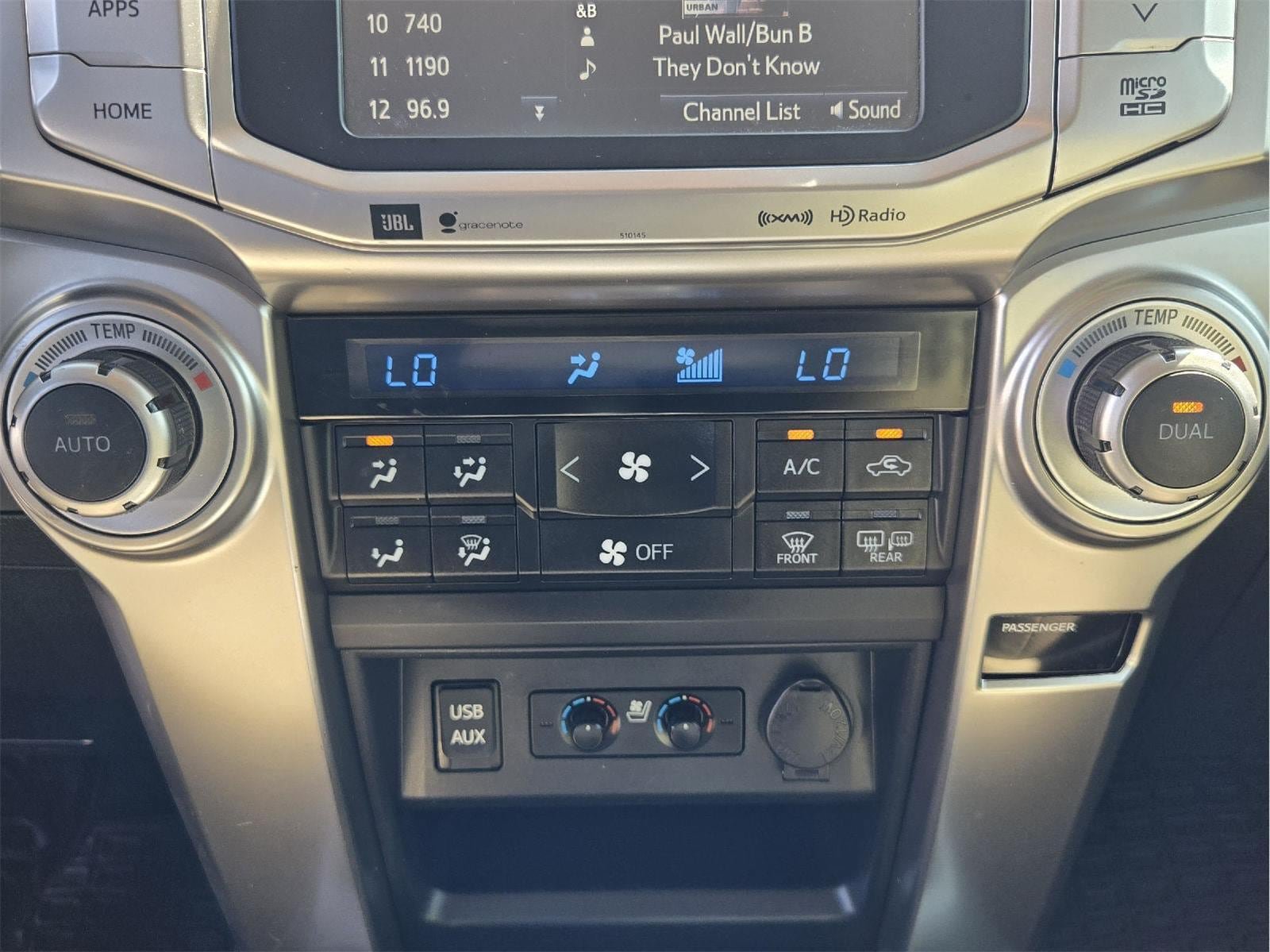 Used 2018 Toyota 4Runner Limited RWD image 17