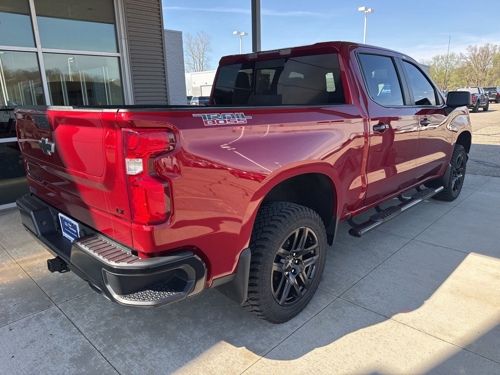 Used 2021 Chevrolet Silverado 1500 LT Trail Boss w/ Convenience Package II image 5