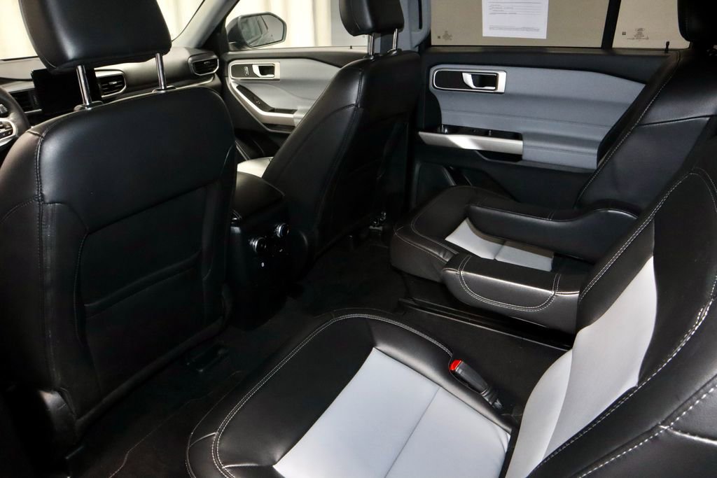 Certified 2023 Ford Explorer XLT w/ Equipment Group 202A AWD/4WD image 23