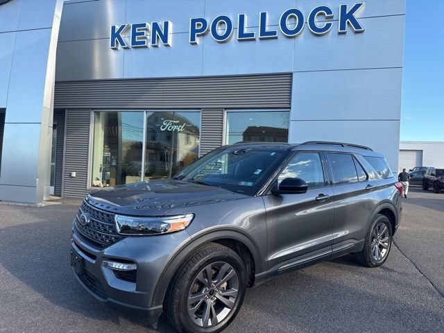 Certified 2024 Ford Explorer XLT w/ Equipment Group 202A AWD/4WD image 2