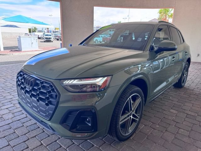 Used 2023 Audi Q5 e Prestige w/ Prestige Package AWD/4WD image 1