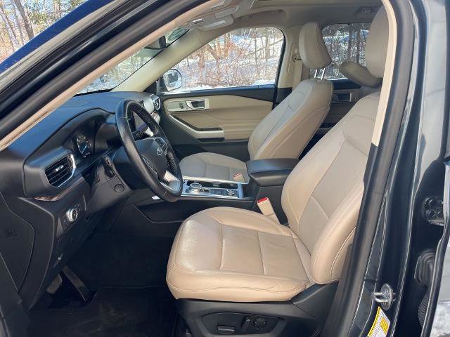 Certified 2022 Ford Explorer Limited w/ Equipment Group 301A image 21