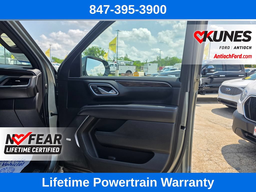 Used 2023 Chevrolet Tahoe Z71 w/ Luxury Package AWD/4WD image 28