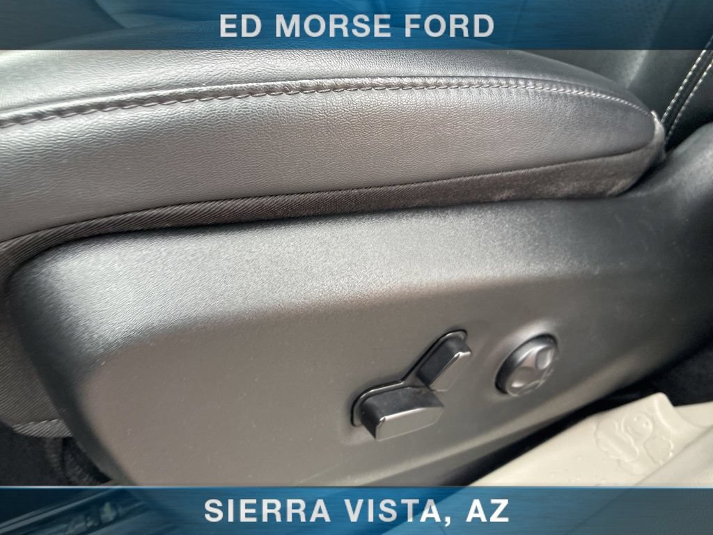 Used 2024 Chrysler Pacifica Touring-L FWD image 30