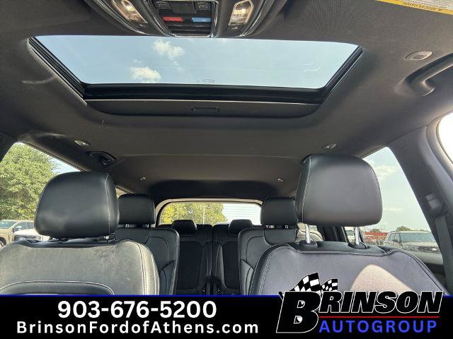Used 2023 Jeep Grand Cherokee L Laredo AWD/4WD image 36