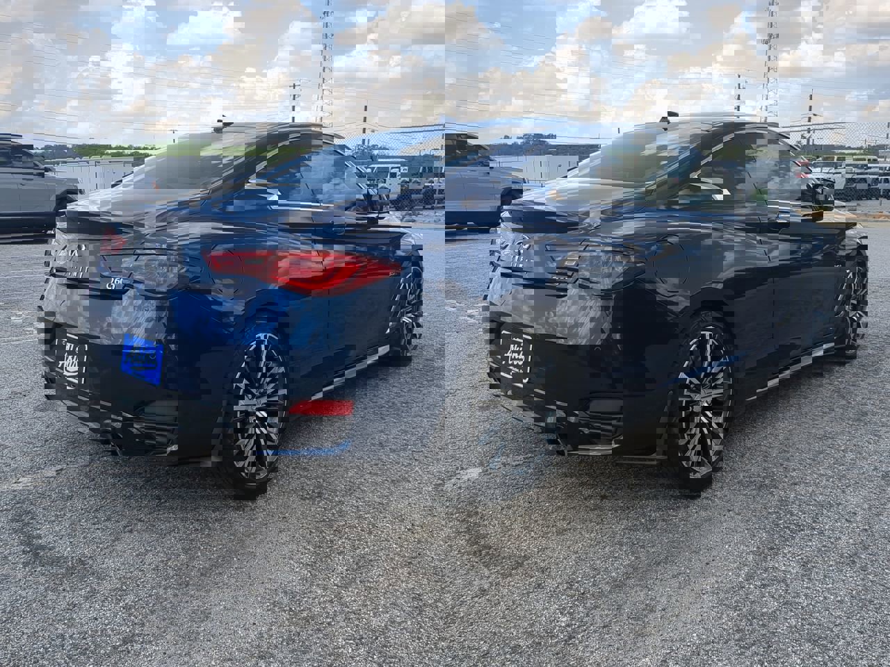 Used 2019 INFINITI Q60 3.0t Luxe w/ Essential Package image 4